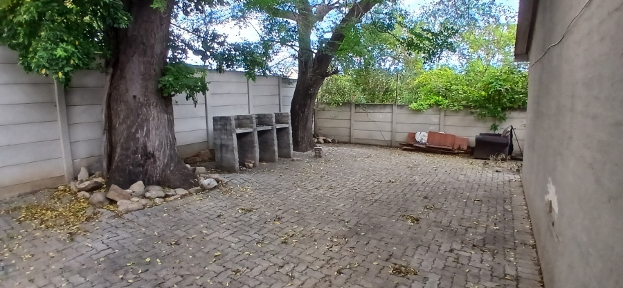 18 Bedroom Property for Sale in College Hill Eastern Cape